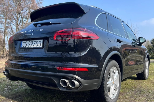 Porsche Cayenne cena 160000 przebieg: 190000, rok produkcji 2016 z Grudziądz małe 781